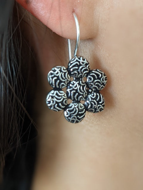 Flower shape hanging earrings silver oxidized