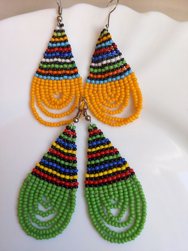 Maasai beaded earrings yellow & green